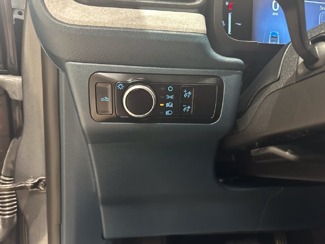 Certified 2025 Ford Maverick XLT w/ XLT Luxury Package AWD/4WD image 16