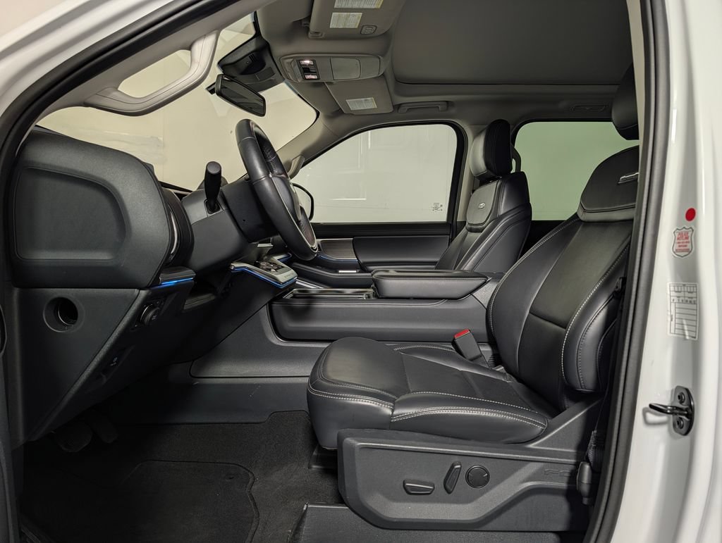 Certified 2025 Ford Expedition Max Platinum AWD/4WD image 8