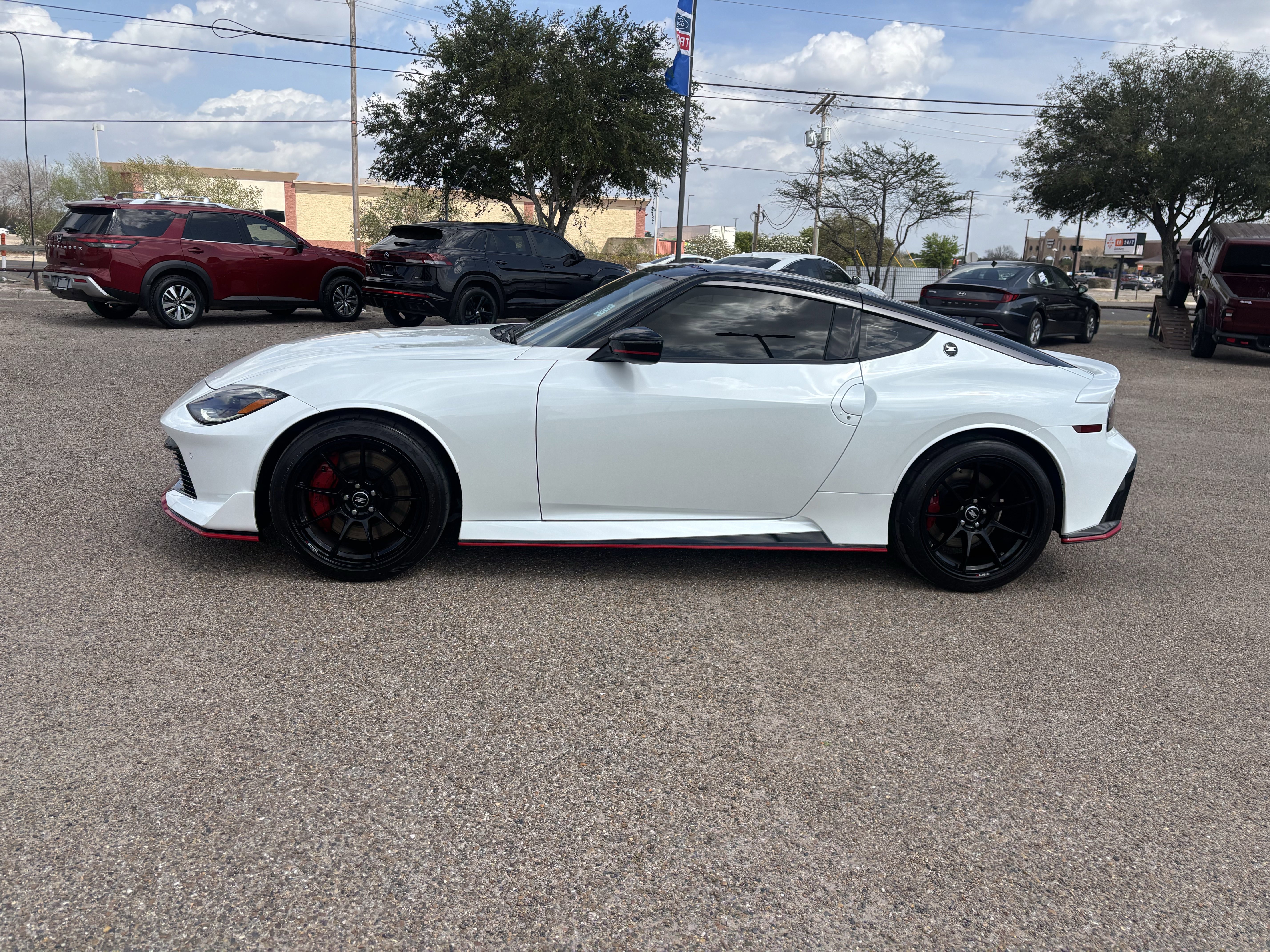 Used 2024 Nissan Z NISMO w/ Floor Mat Package image 3