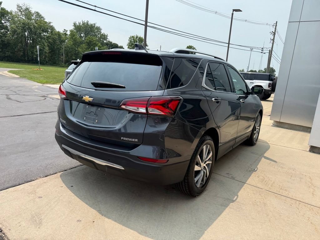 Used 2022 Chevrolet Equinox Premier w/ LPO, Floor Liner Package FWD image 7