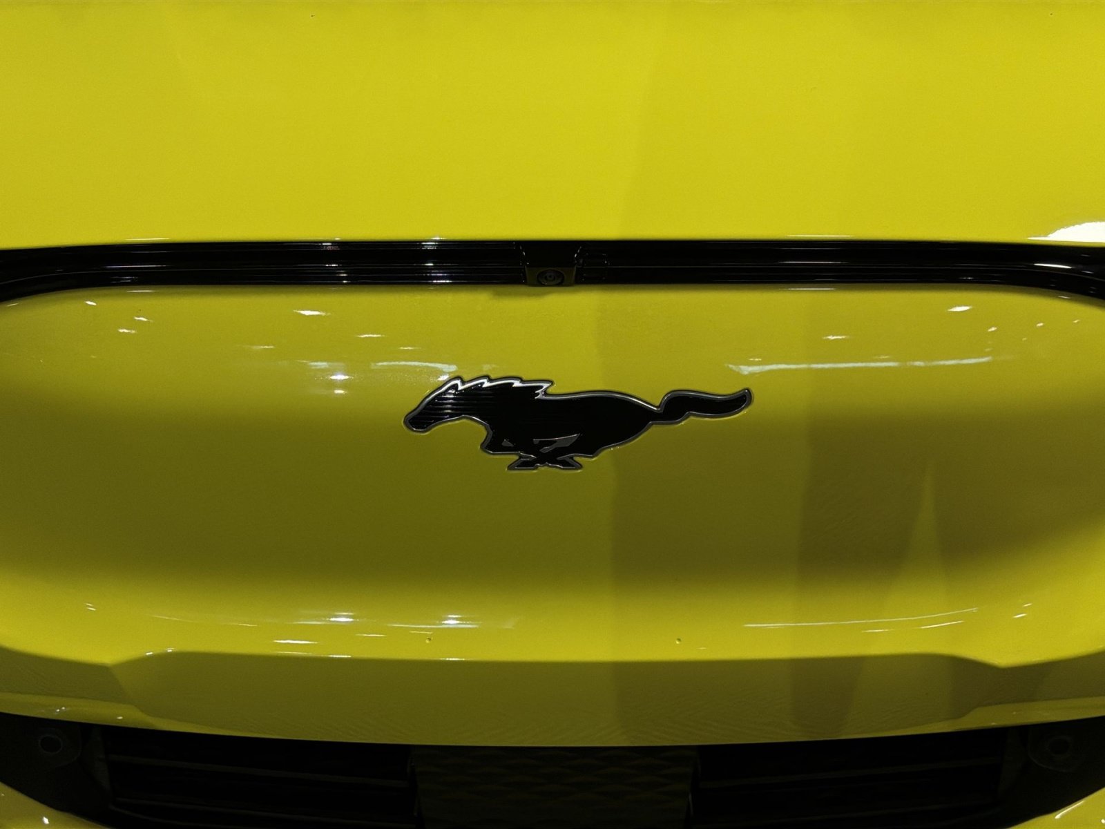 Certified 2025 Ford Mustang Mach-E Premium AWD/4WD image 12