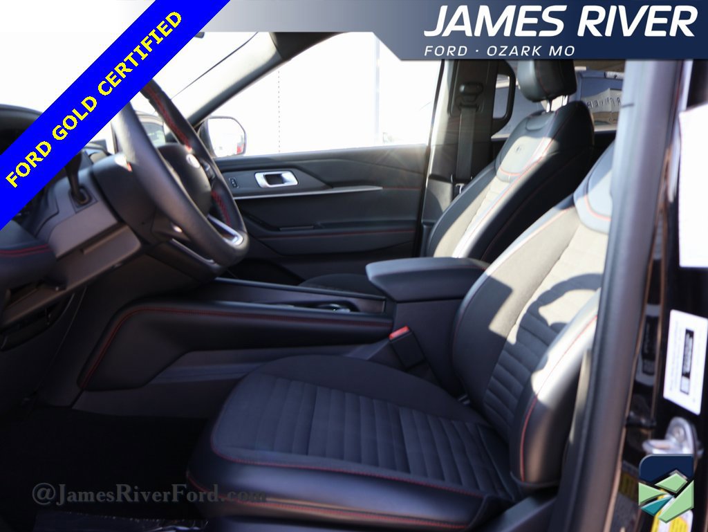 Certified 2025 Ford Explorer ST-Line w/ ST-Line Street Pack image 24