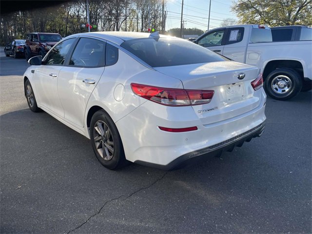 Used 2020 Kia Optima LX image 4