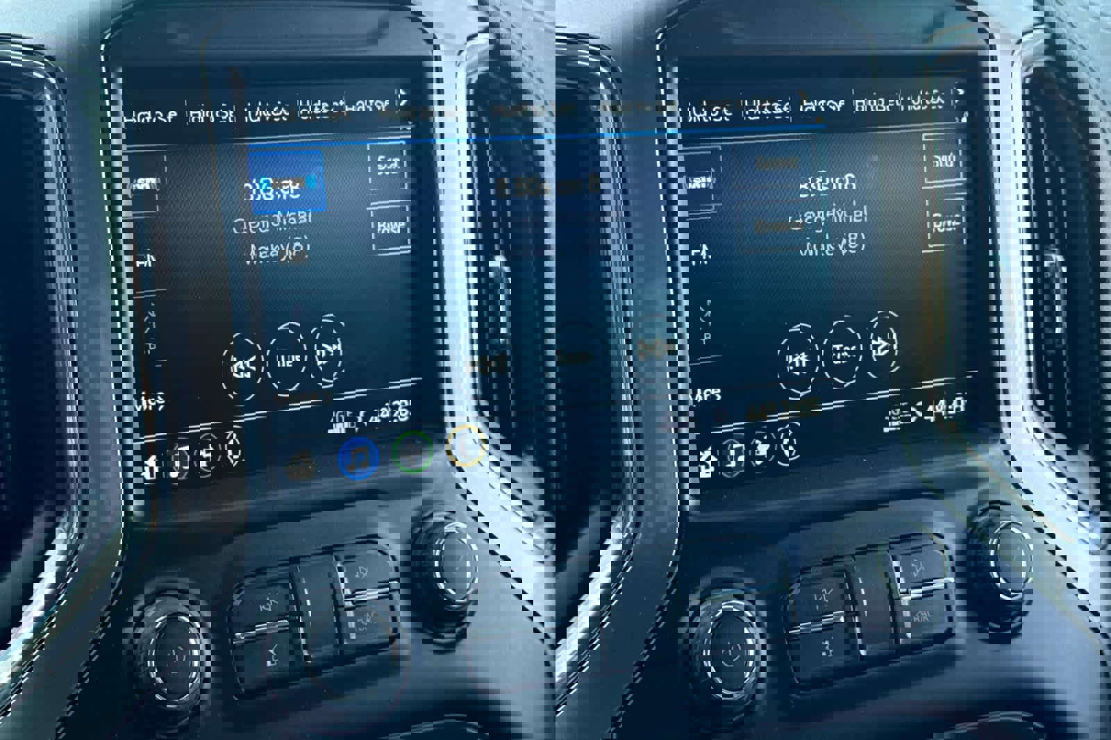 Used 2021 Chevrolet Silverado 1500 LT Trail Boss image 17