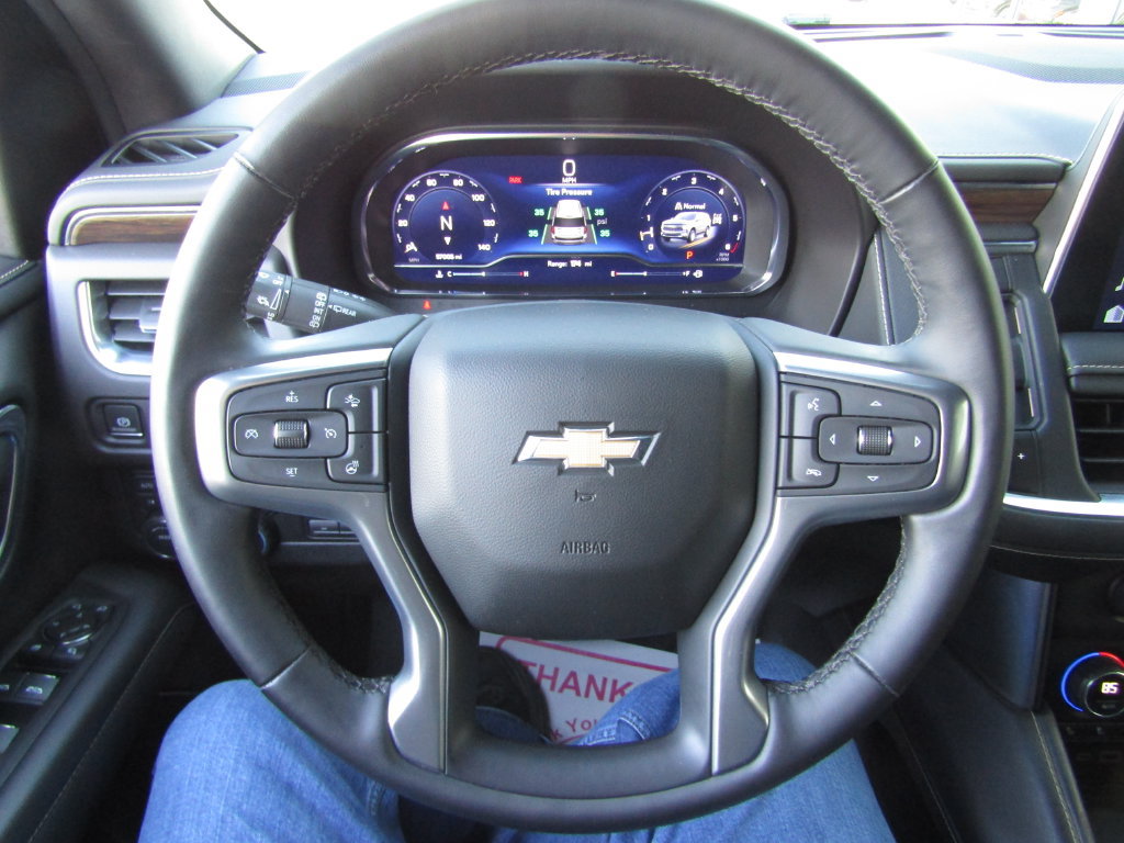 Used 2024 Chevrolet Tahoe Premier AWD/4WD image 32