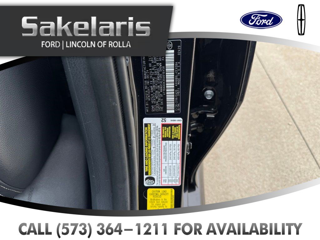 Used 2025 Toyota Camry SE FWD image 43