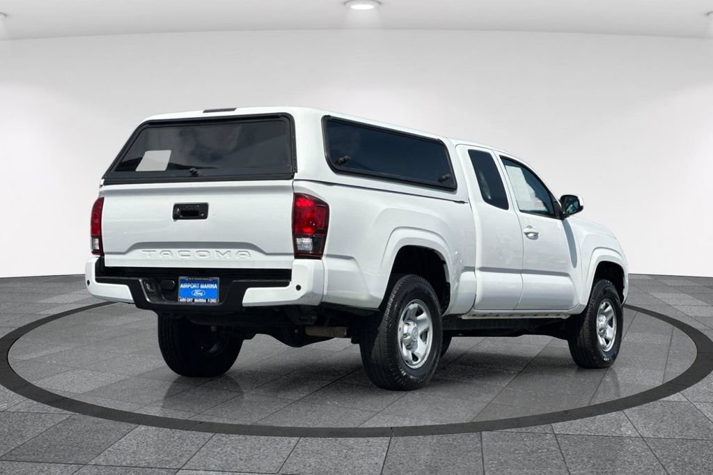 Used 2022 Toyota Tacoma SR RWD image 5
