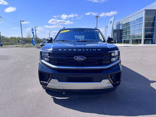 Certified 2025 Ford Expedition Platinum AWD/4WD image 7