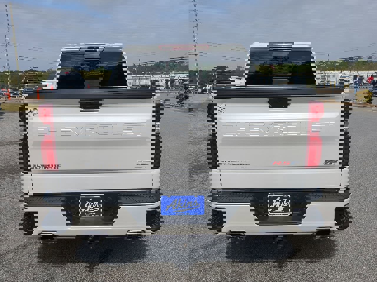 Used 2019 Chevrolet Silverado 1500 RST AWD/4WD image 3