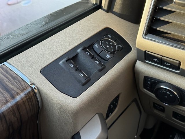 Certified 2019 Ford F150 Lariat w/ Equipment Group 502A Luxury image 32