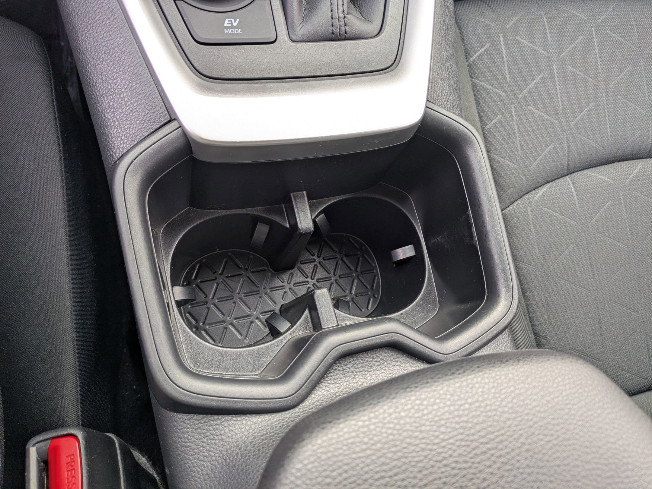 Used 2024 Toyota RAV4 XLE image 22