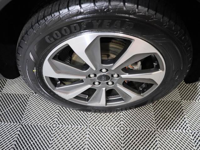 Certified 2023 Ford Escape Platinum AWD/4WD image 33