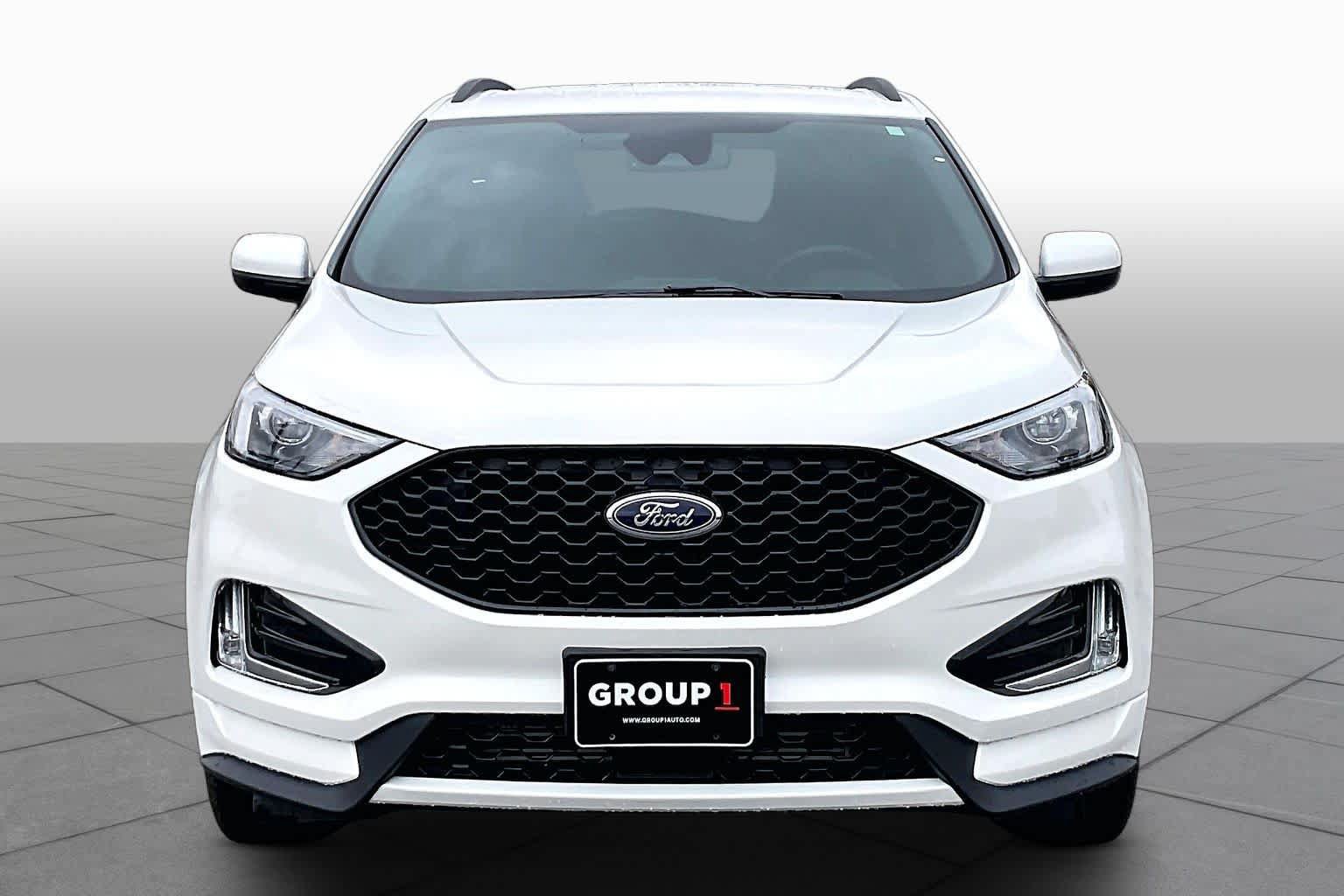Certified 2024 Ford Edge ST-Line AWD/4WD image 4