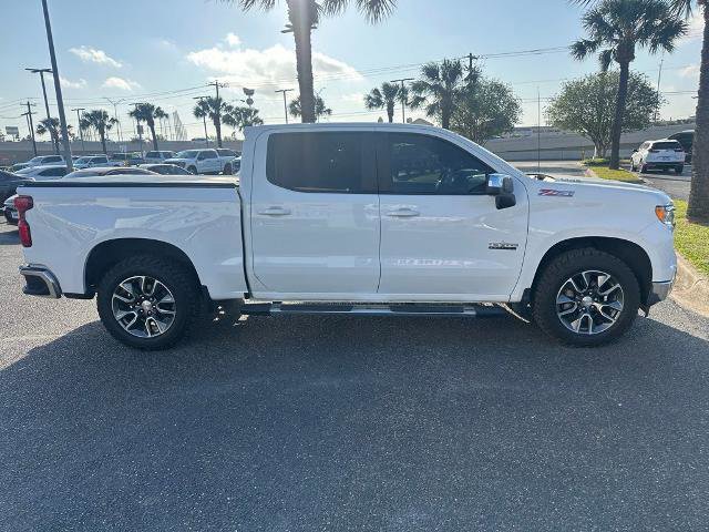 Used 2022 Chevrolet Silverado 1500 LT w/ Z71 Off-Road Package image 8