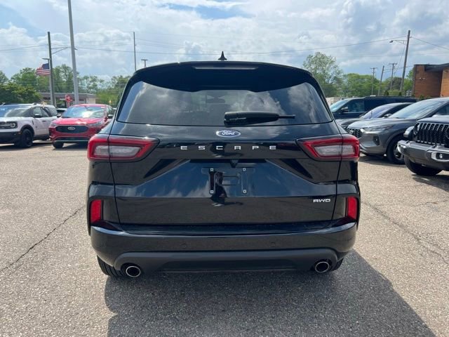 Certified 2024 Ford Escape ST-Line w/ Tech Pack #1 AWD/4WD image 5