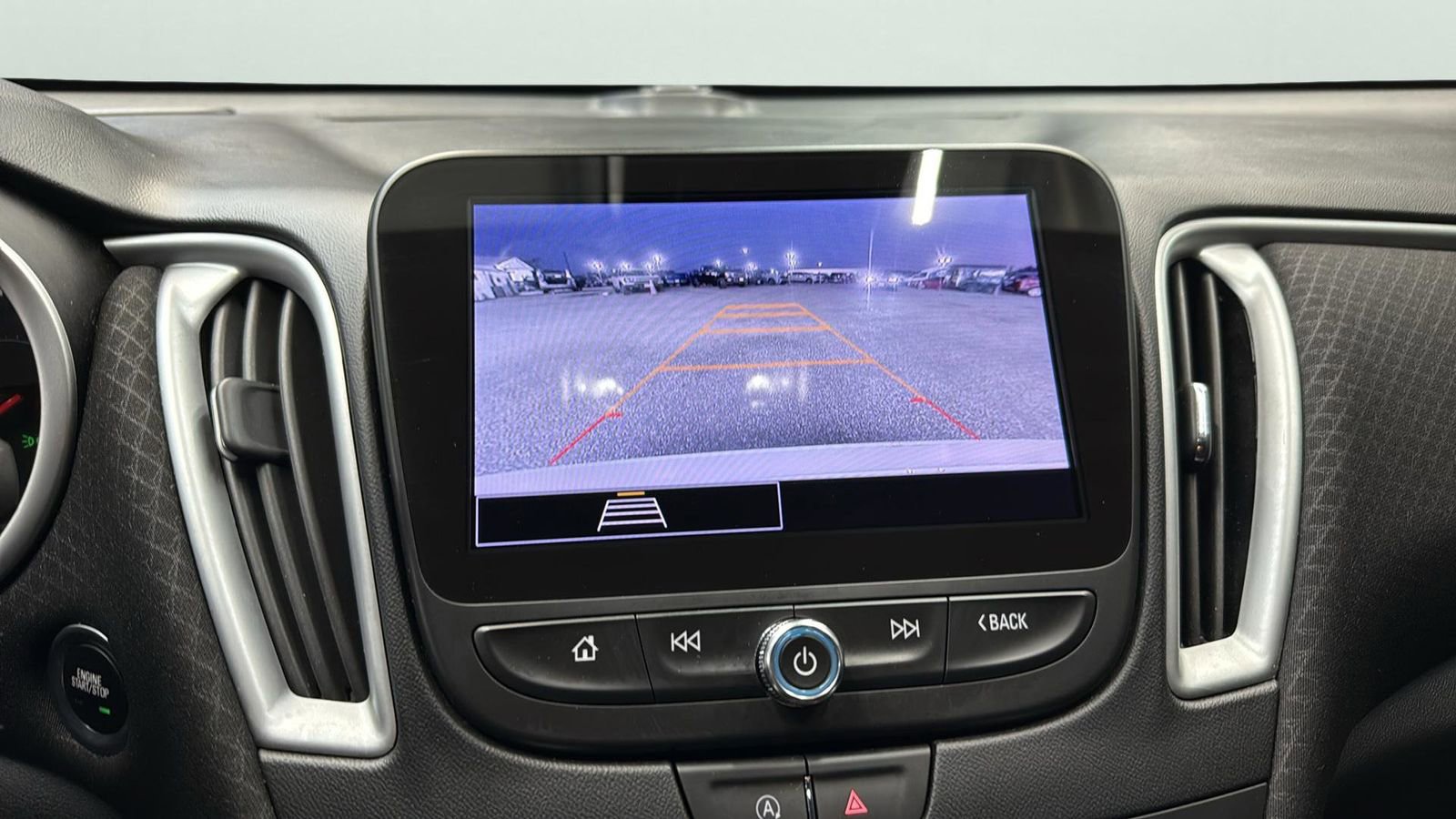 Used 2024 Chevrolet Malibu LT image 19