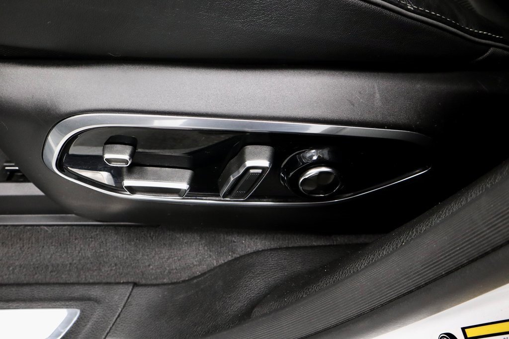 Used 2022 Jeep Grand Cherokee Overland w/ Luxury Tech Group IV image 27