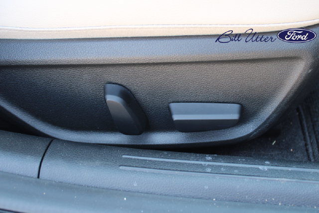 Used 2023 Genesis G70 2.0T RWD image 12