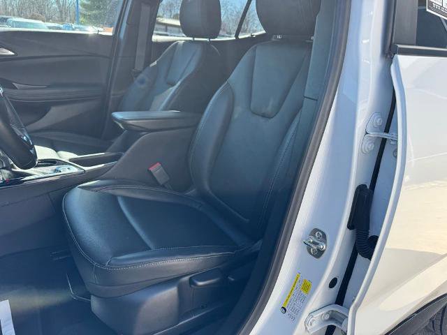 Used 2024 Buick Encore GX Sport Touring AWD/4WD image 11