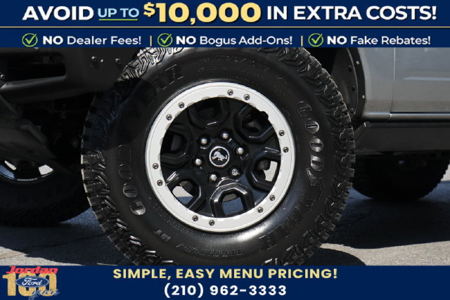 Certified 2023 Ford Bronco Badlands AWD/4WD image 3