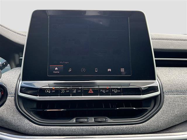 Used 2022 Jeep Compass Latitude w/ Sun and Sound Group AWD/4WD image 15