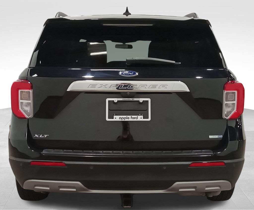 Certified 2020 Ford Explorer XLT w/ Equipment Group 202A AWD/4WD image 5