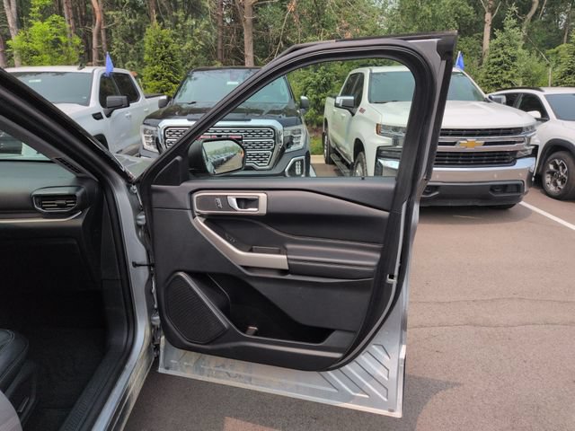 Certified 2023 Ford Explorer XLT w/ Equipment Group 202A AWD/4WD image 14