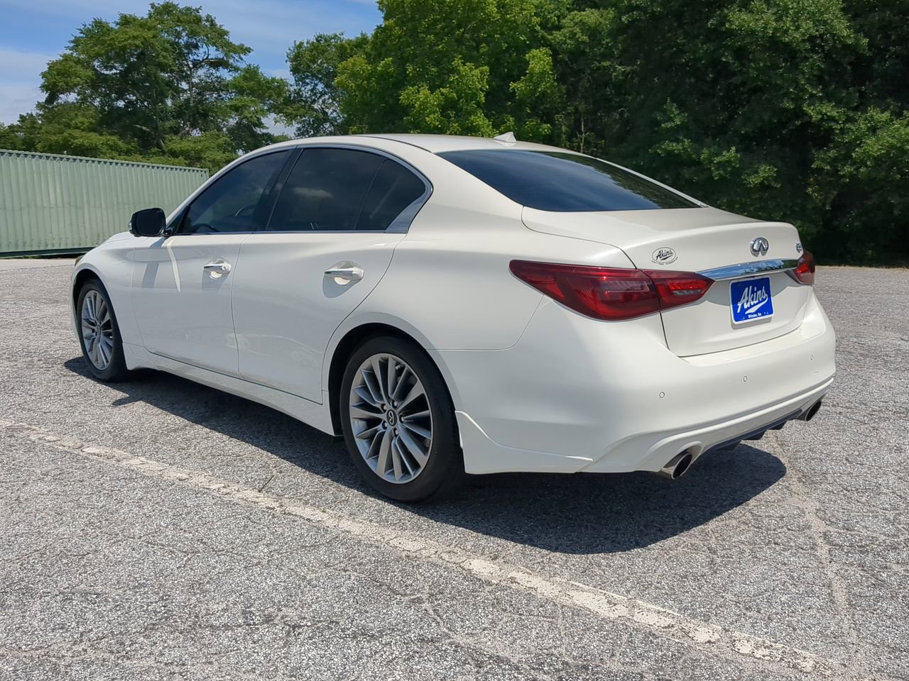 Used 2023 INFINITI Q50 Luxe w/ Cargo Package RWD image 5