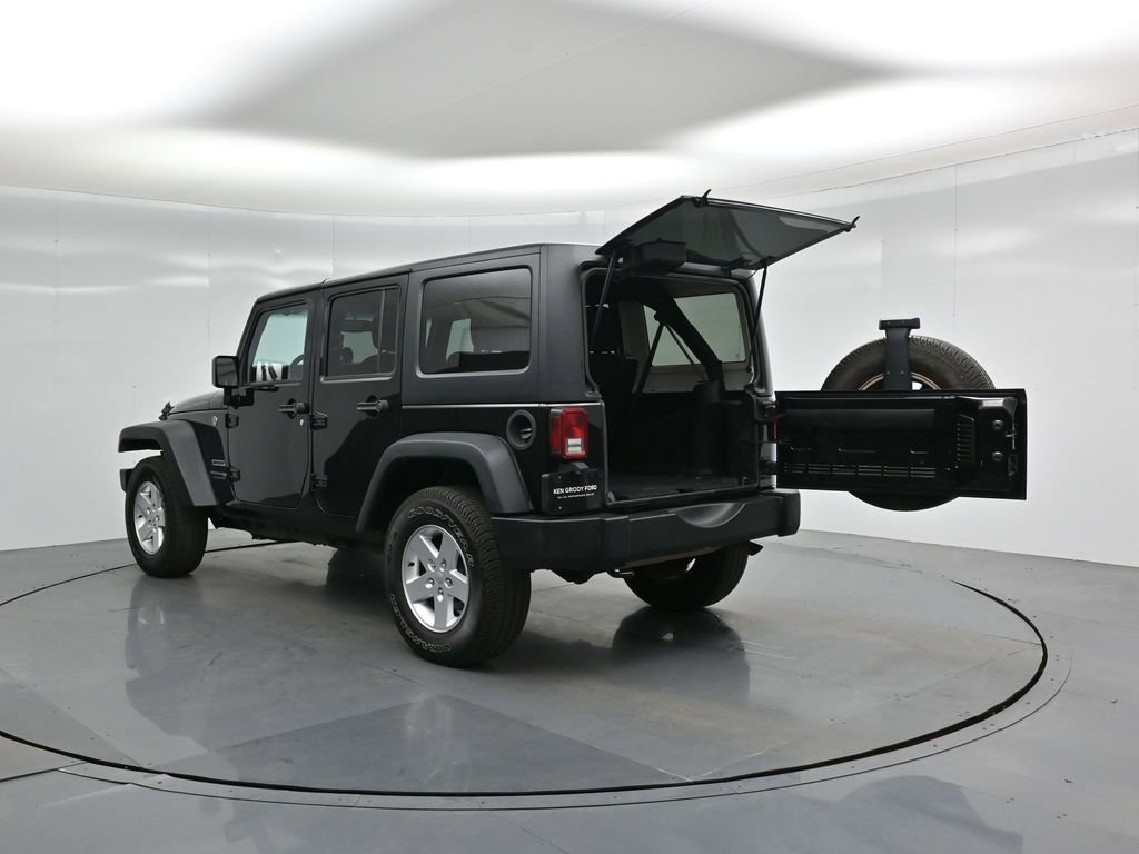 Used 2018 Jeep Wrangler Unlimited Sport S image 27