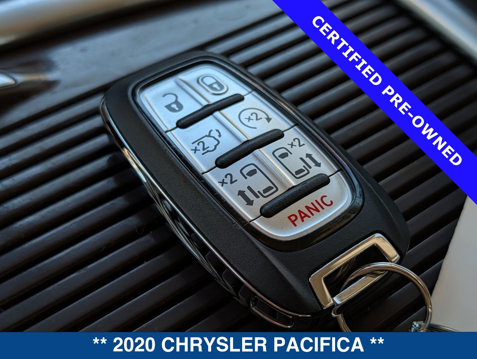 Used 2020 Chrysler Pacifica Touring-L Plus FWD image 37
