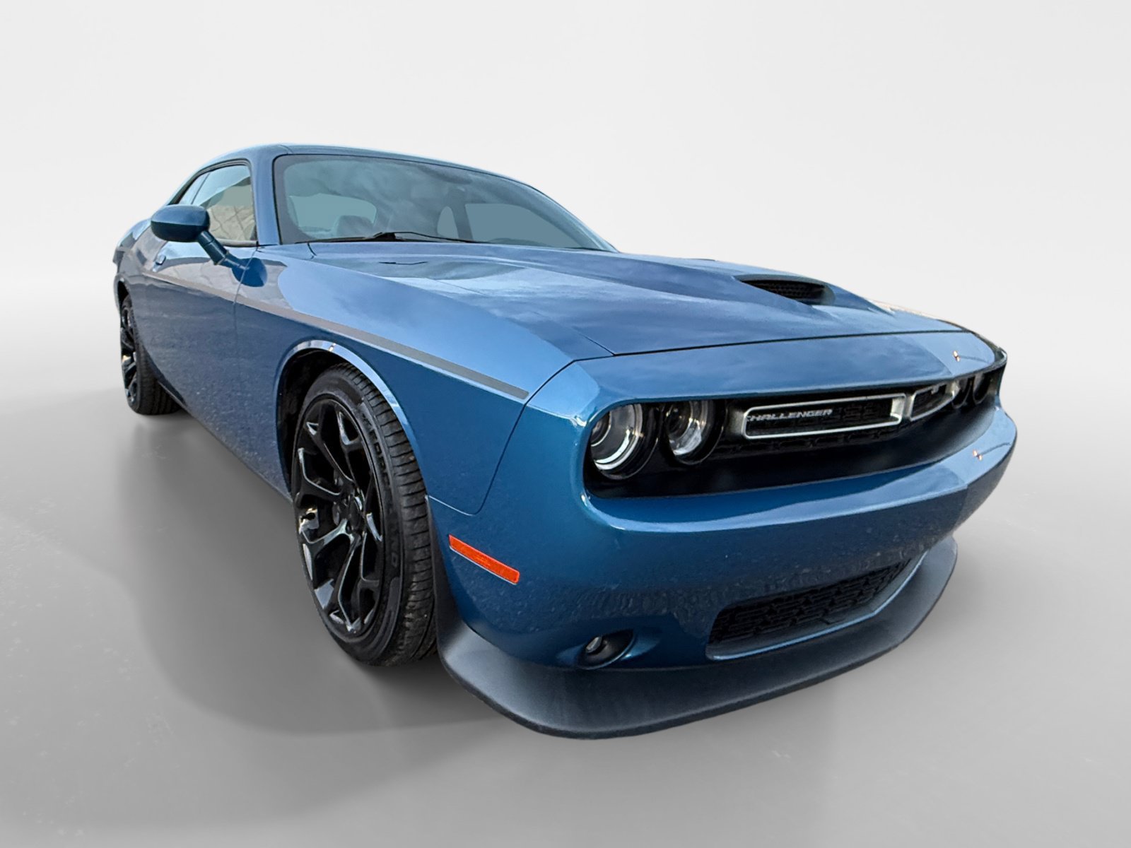 Used 2021 Dodge Challenger GT w/ Plus Package RWD image 9