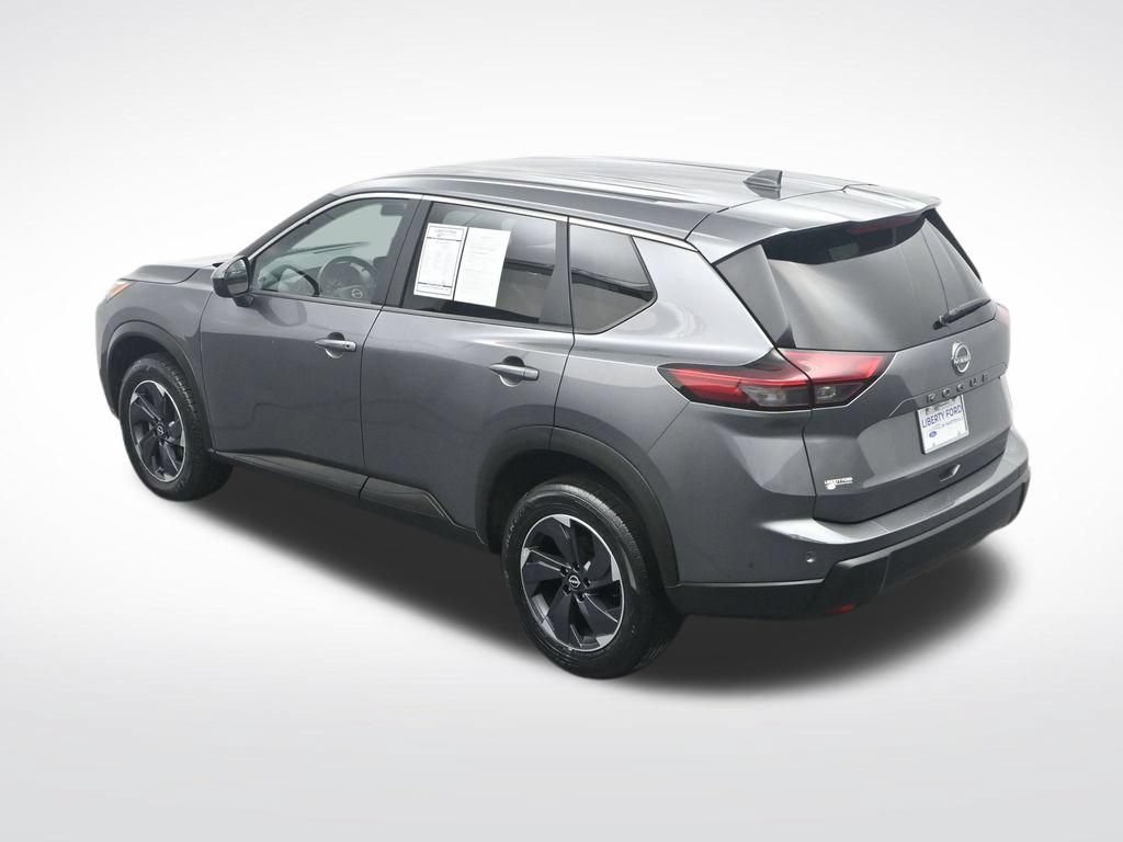 Used 2025 Nissan Rogue SV FWD image 40