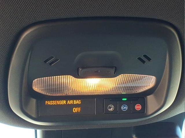 Used 2025 Chevrolet Trax RS w/ Driver Confidence Package FWD image 18