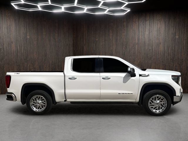 Used 2024 GMC Sierra 1500 SLT w/ SLT Premium Plus Package AWD/4WD image 8