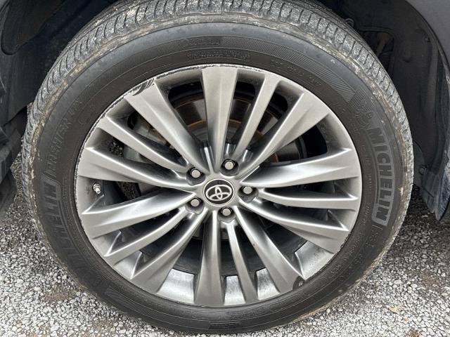 Used 2020 Toyota Highlander Platinum AWD/4WD image 6
