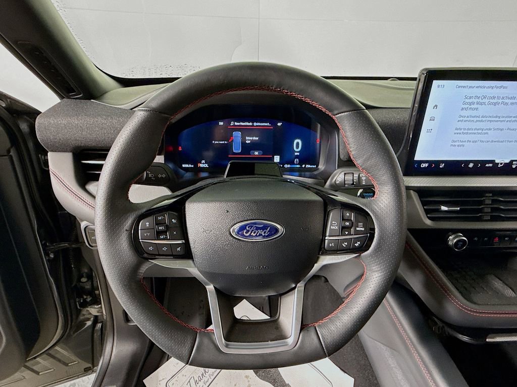 Certified 2025 Ford Explorer ST-Line w/ Premium Package image 11