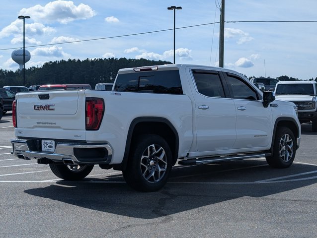 Used 2024 GMC Sierra 1500 SLT w/ SLT Premium Plus Package AWD/4WD image 5