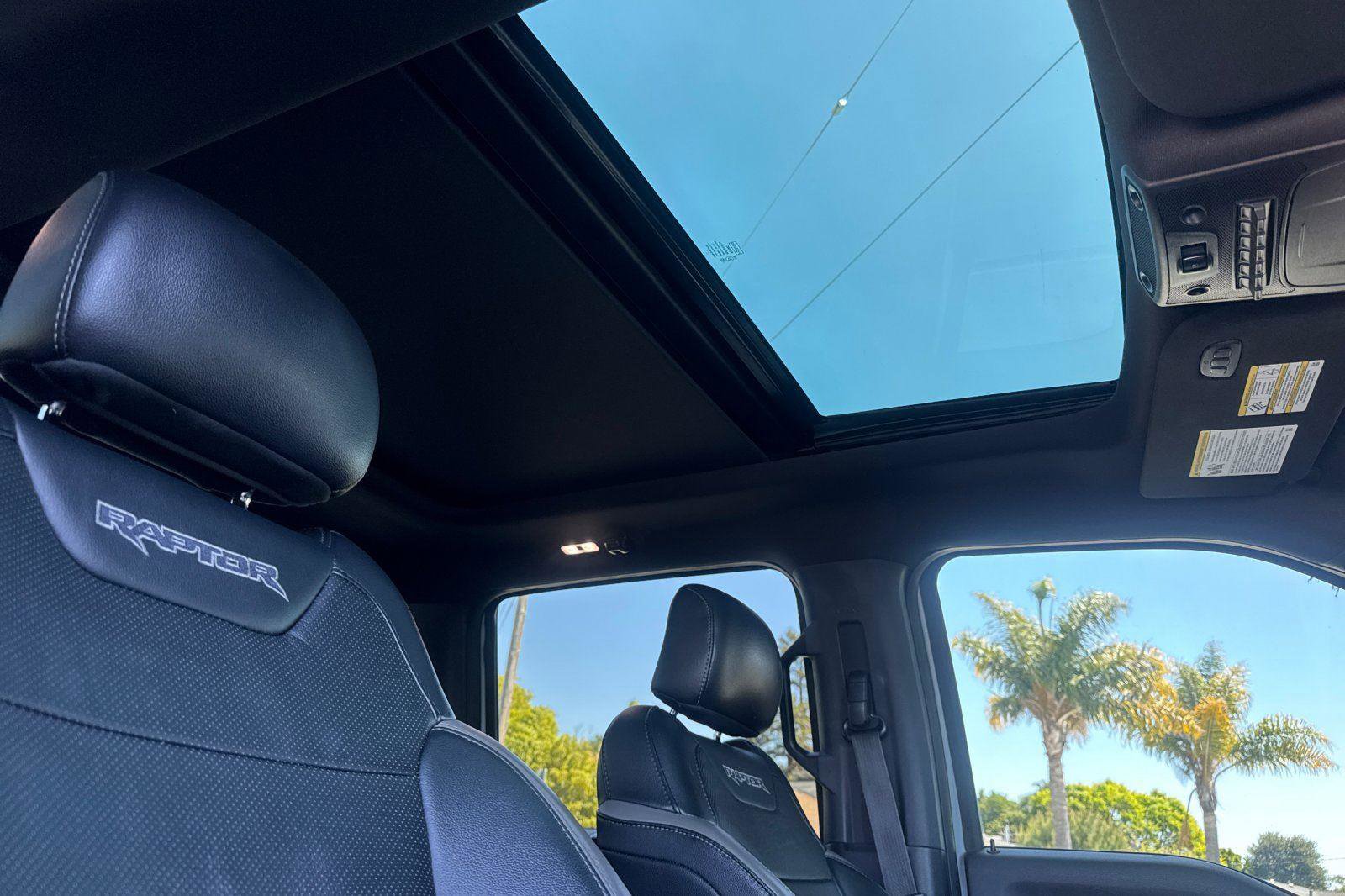 Certified 2017 Ford F150 Raptor w/ Equipment Group 802A Luxury image 7