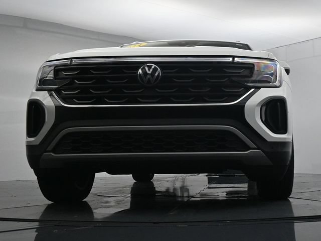 Used 2024 Volkswagen Atlas Cross Sport SE AWD/4WD image 28
