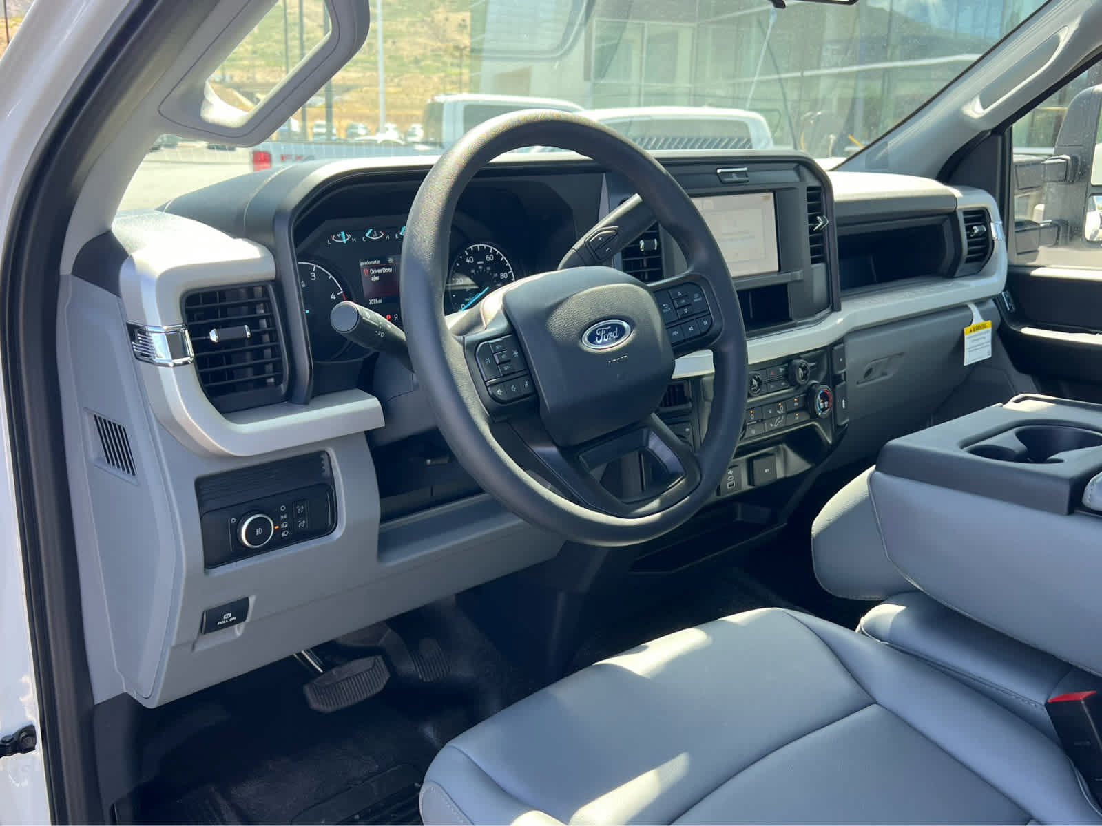 Certified 2026 Ford F550 4x4 Regular Cab Super Duty w/ XL Chrome Package image 22
