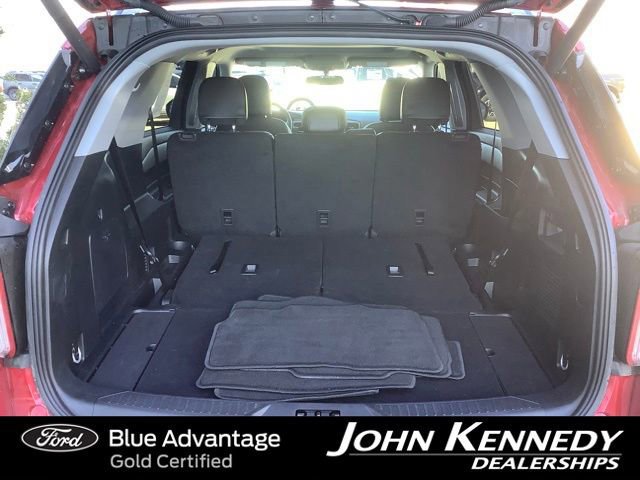 Certified 2024 Ford Explorer XLT w/ Equipment Group 202A image 38