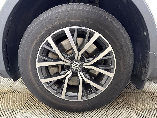 Used 2020 Volkswagen Tiguan SE AWD/4WD image 8