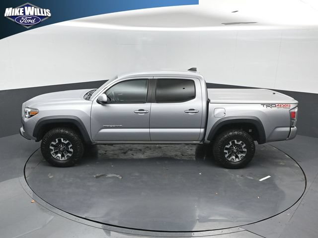 Used 2020 Toyota Tacoma TRD Off-Road w/ Technology Package AWD/4WD image 12