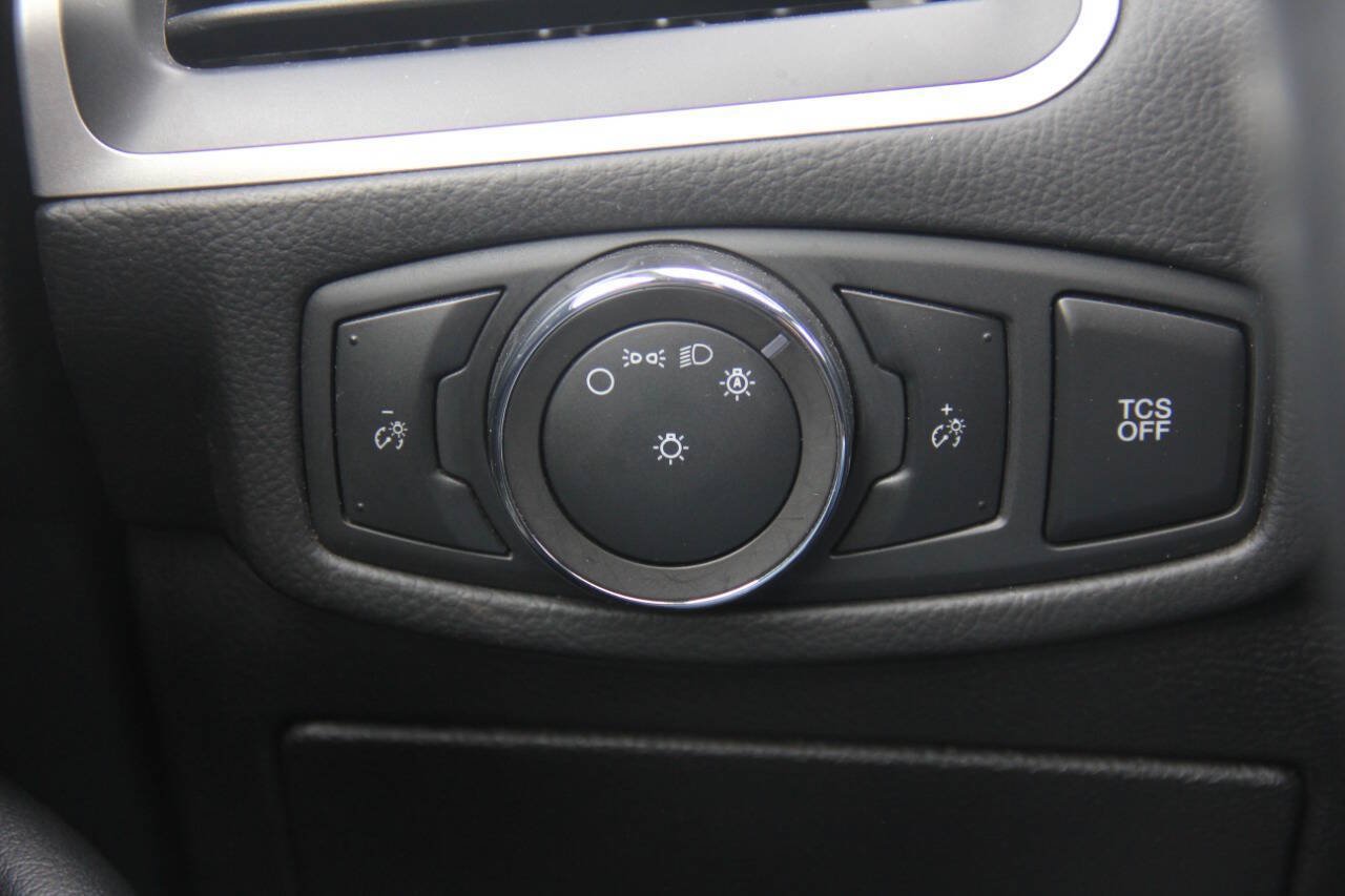 Certified 2022 Ford Edge SEL AWD/4WD image 28