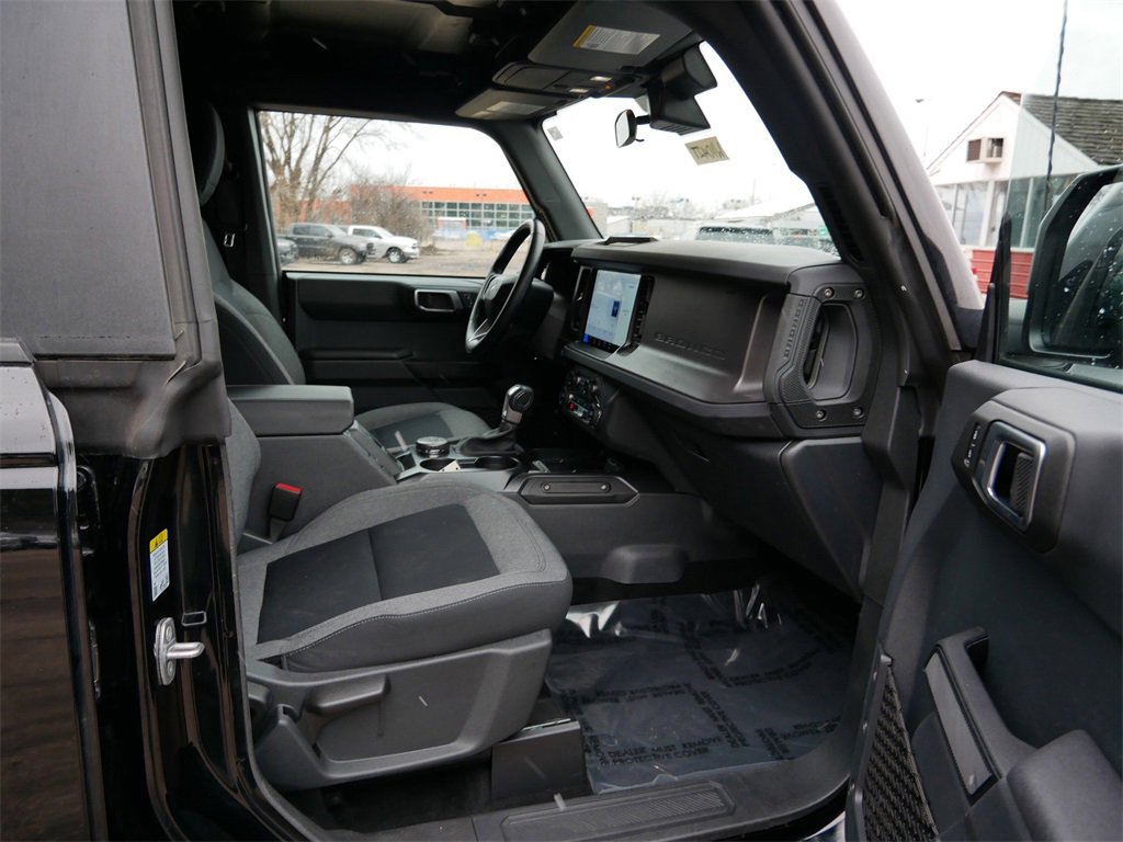 Certified 2025 Ford Bronco Big Bend image 8