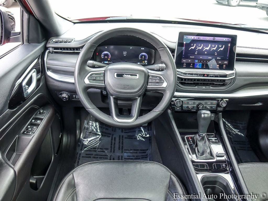 Used 2023 Jeep Compass High Altitude AWD/4WD image 13