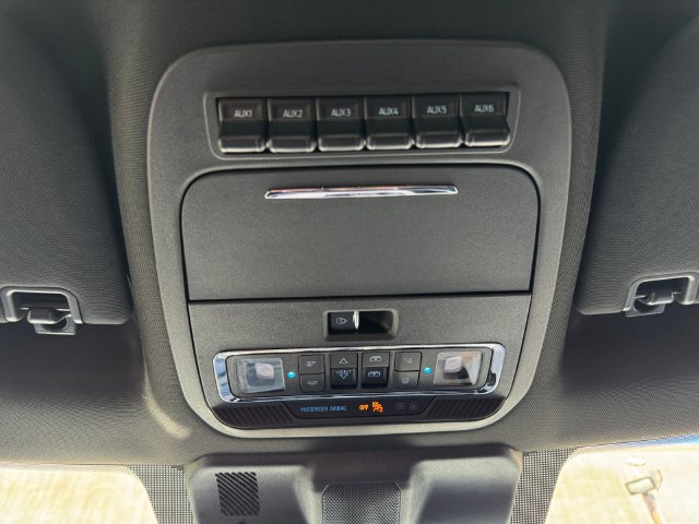 Certified 2026 Ford F450 Platinum w/ FX4 Off-Road Package AWD/4WD image 24