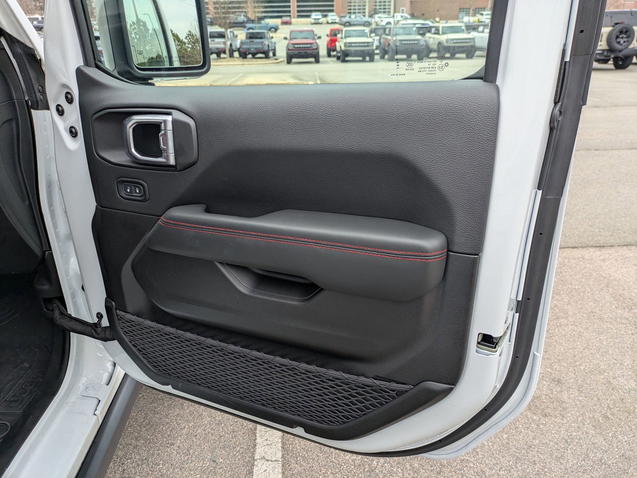 Used 2024 Jeep Wrangler Unlimited Rubicon 392 image 39