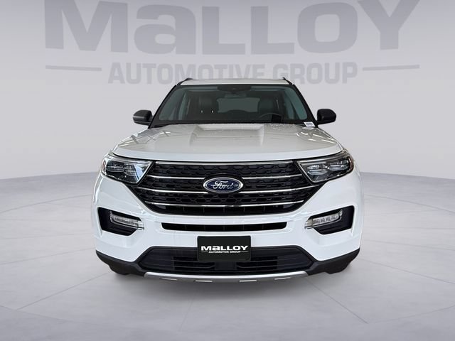 Certified 2022 Ford Explorer XLT w/ Equipment Group 202A AWD/4WD image 8
