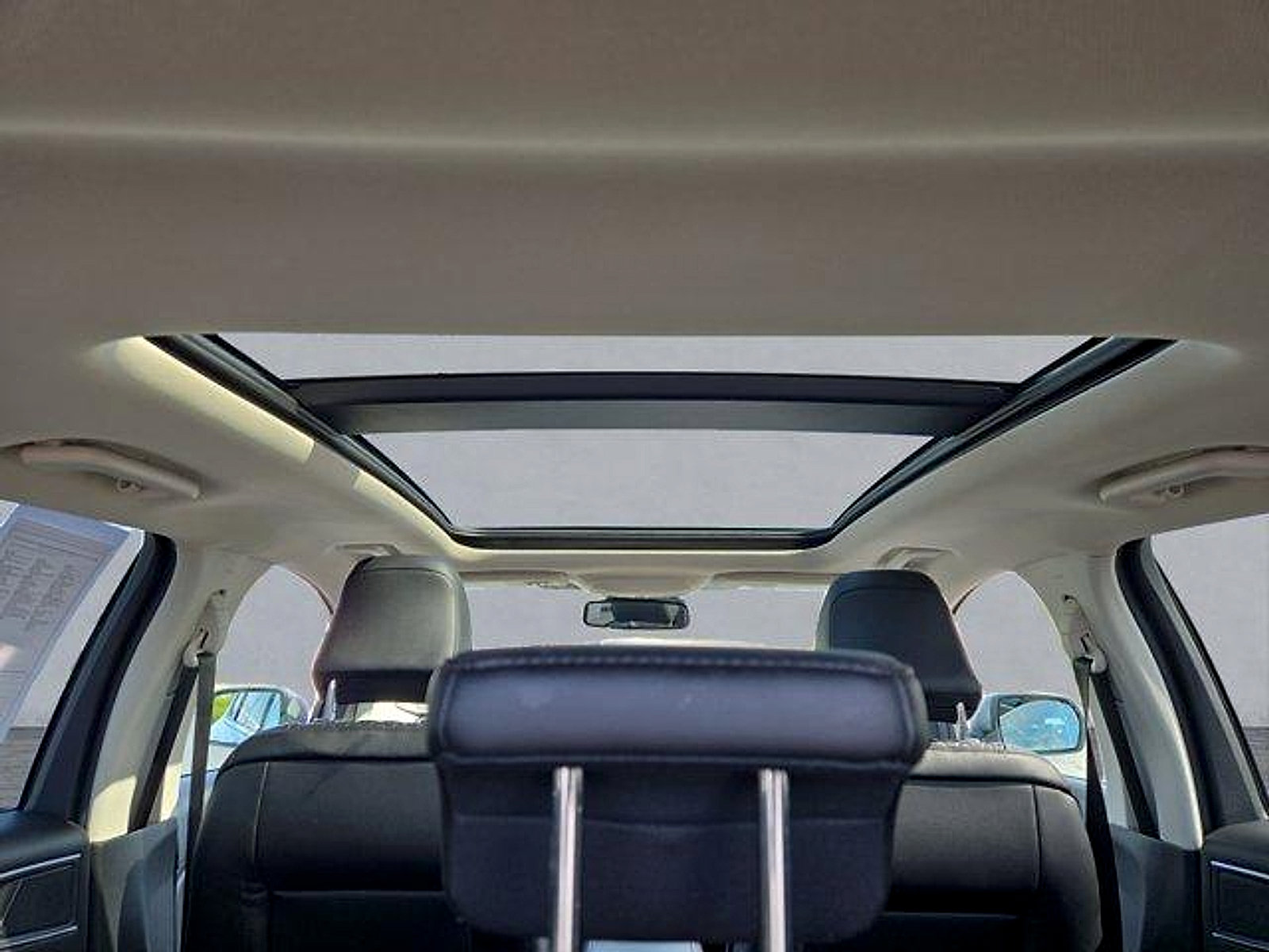 Certified 2023 Ford Edge Titanium w/ Class II Trailer Tow Package AWD/4WD image 25